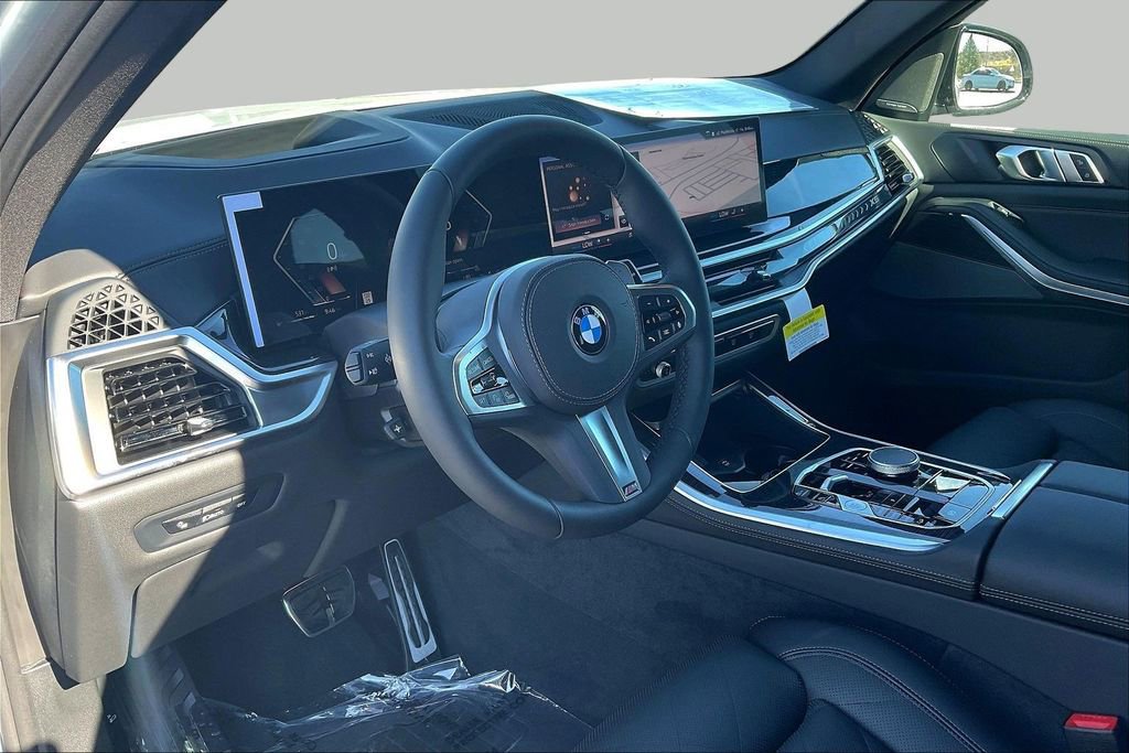 New 2026 BMW X5 xDrive40i w/ M Sport Package AWD/4WD image 7