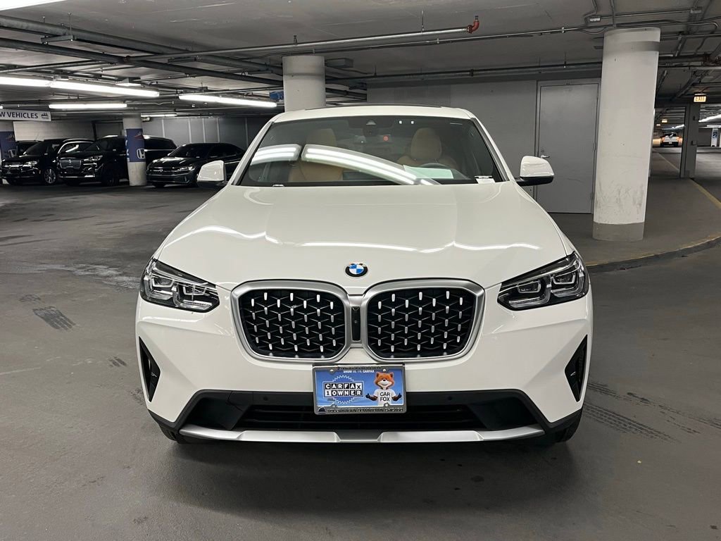 Used 2024 BMW X4 xDrive30i w/ Premium Package AWD/4WD image 32
