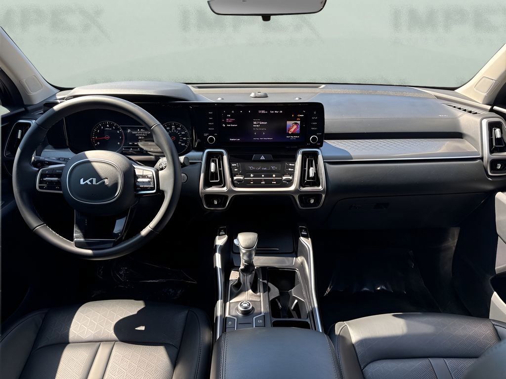 Used 2023 Kia Sorento S w/ Panoramic Sunroof Package image 13