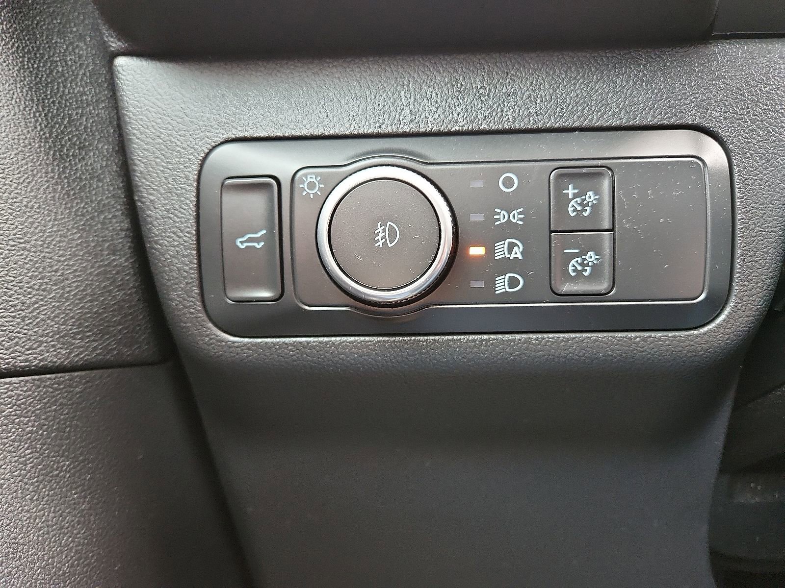 Used 2022 Ford Escape SEL FWD image 17