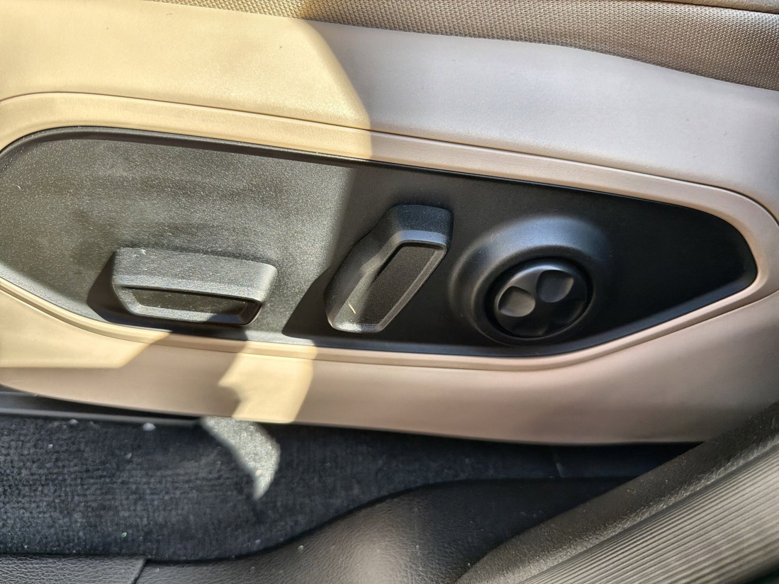 New 2025 Jeep Grand Cherokee Limited w/ Luxury Tech Group II image 14