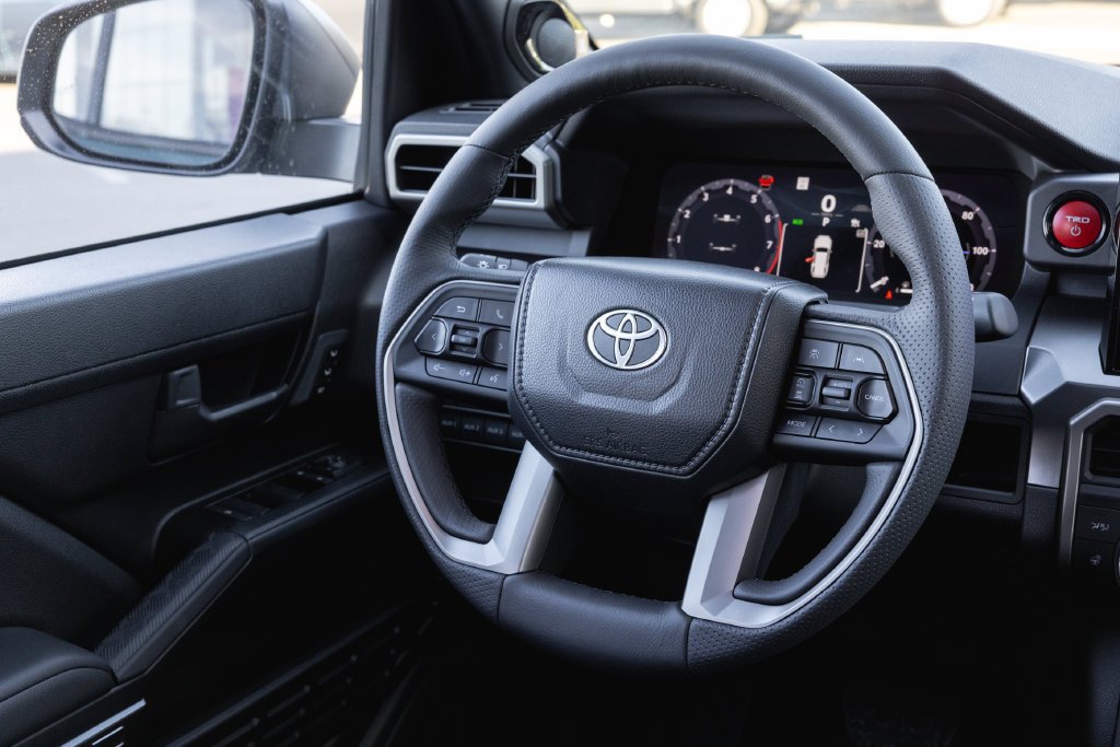 New 2026 Toyota 4Runner TRD Off-Road Premium AWD/4WD image 13