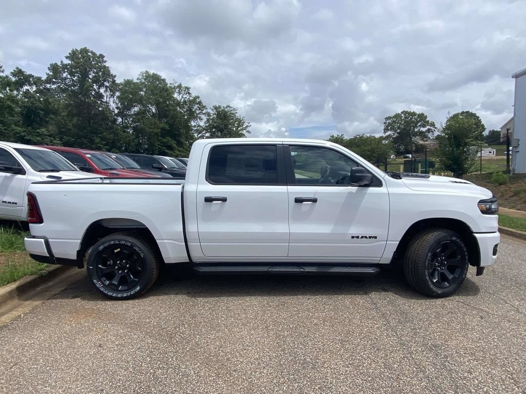 New 2026 RAM 1500 Express AWD/4WD image 36
