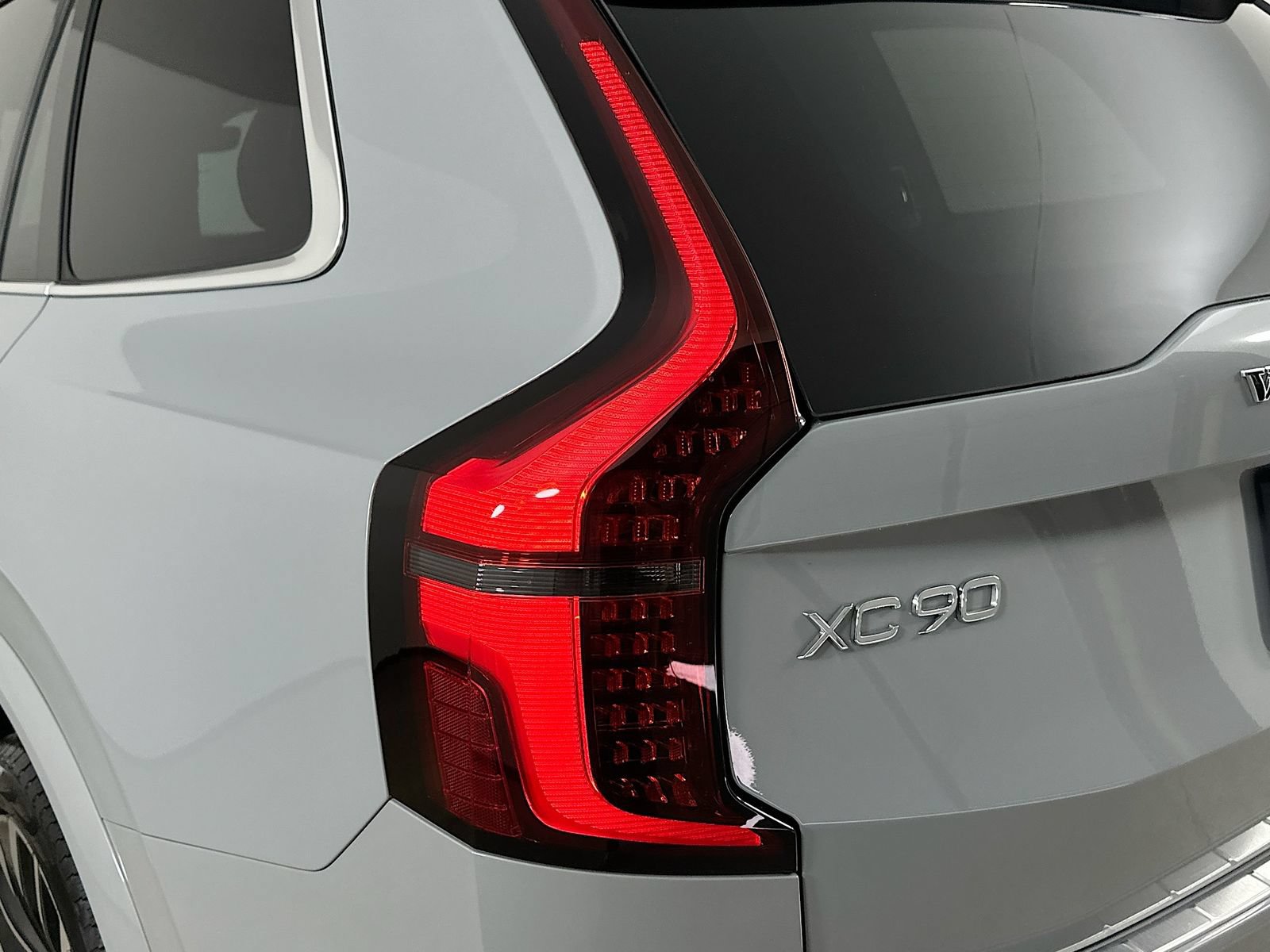 Used 2026 Volvo XC90 B6 Plus AWD/4WD image 12