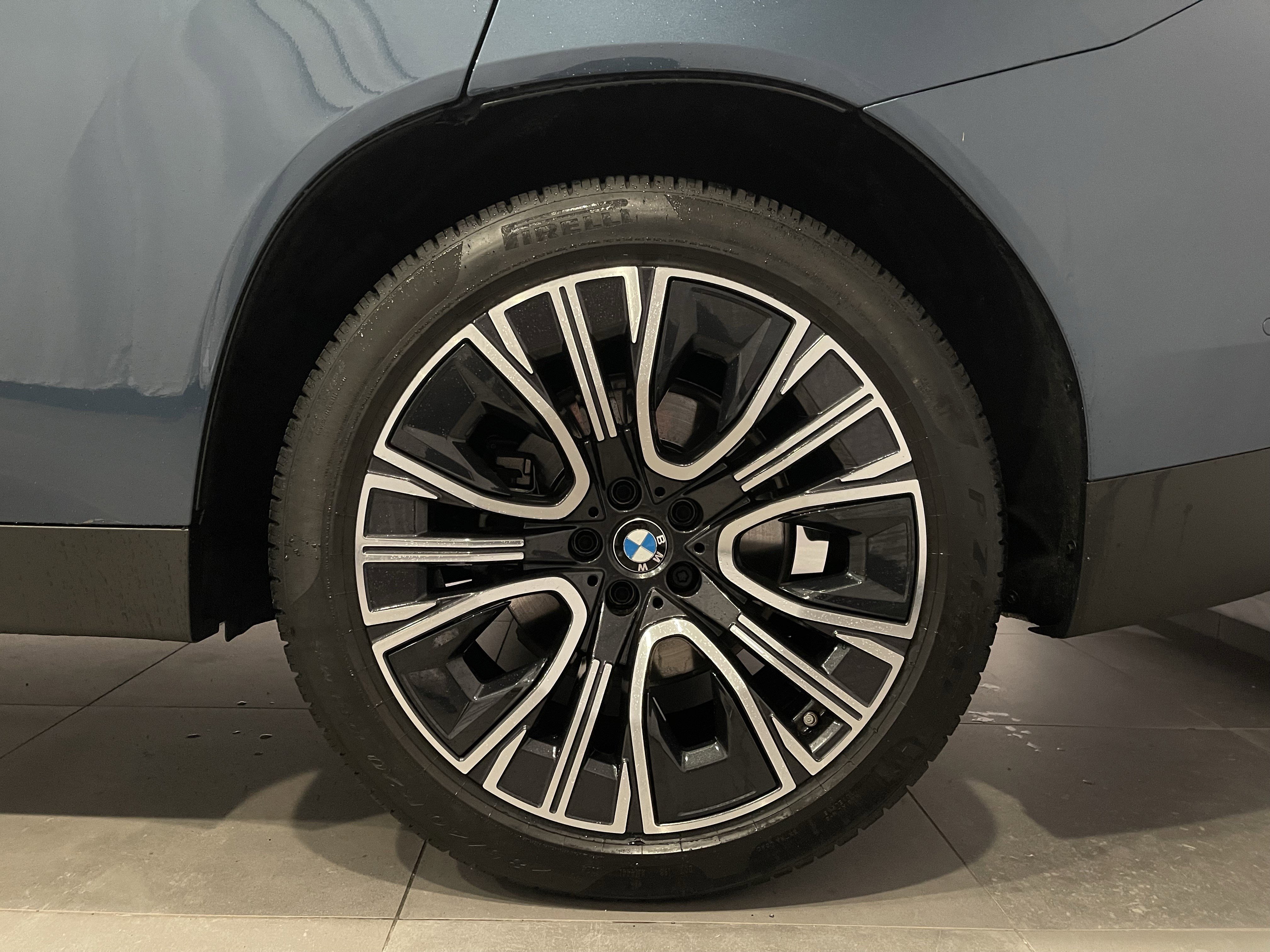 Used 2025 BMW X3 xDrive30i w/ Convenience Package image 8