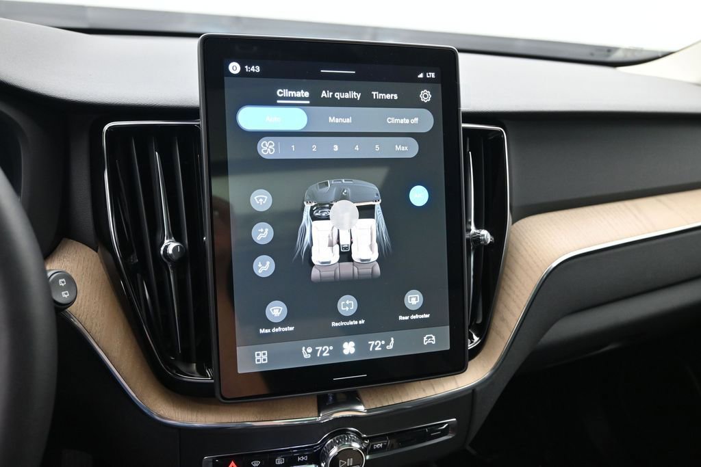 New 2026 Volvo XC60 T8 Plus w/ Climate Package AWD/4WD image 14