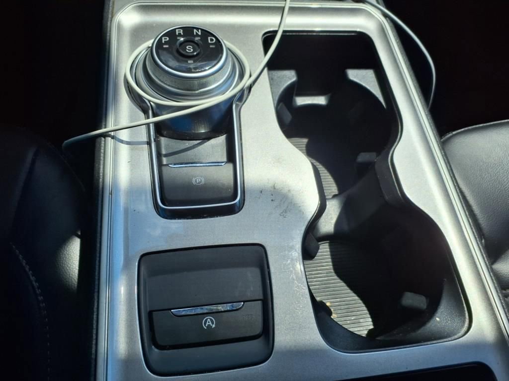 Used 2024 Ford Edge SEL image 14