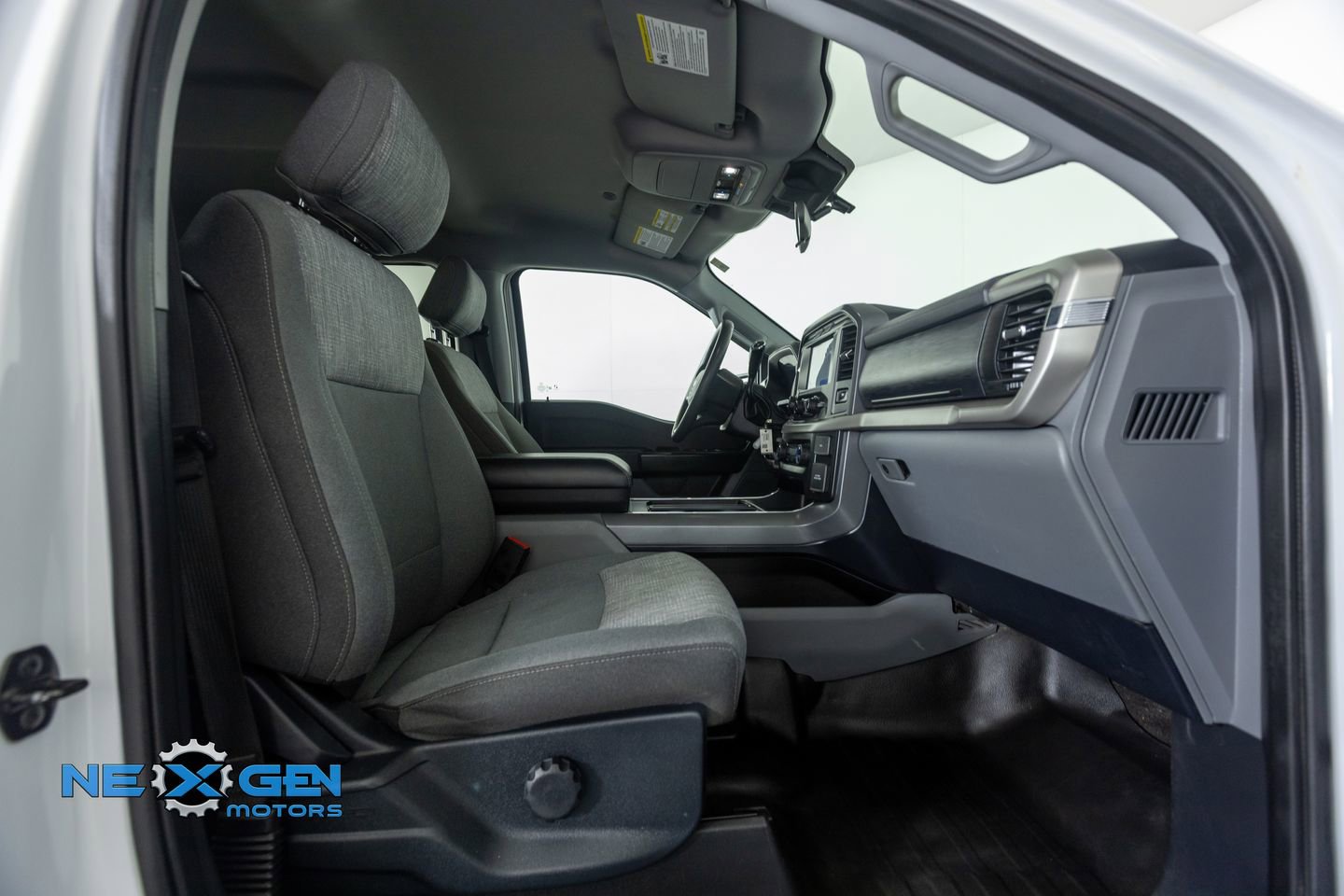 Used 2021 Ford F150 XLT w/ Trailer Tow Package AWD/4WD image 40