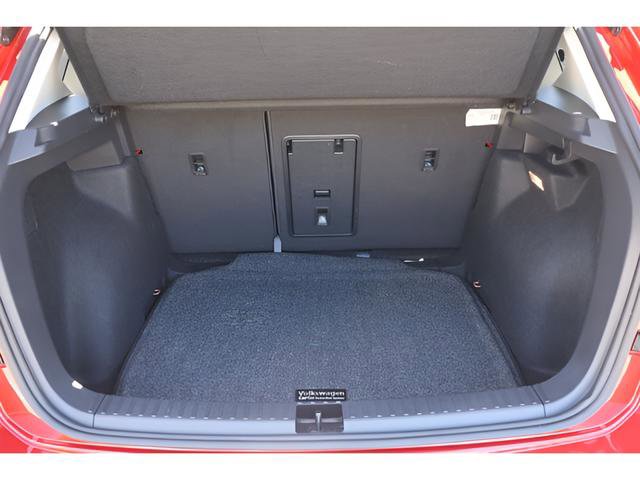 Certified 2022 Volkswagen Taos SE w/ Panoramic Sunroof Package FWD image 18