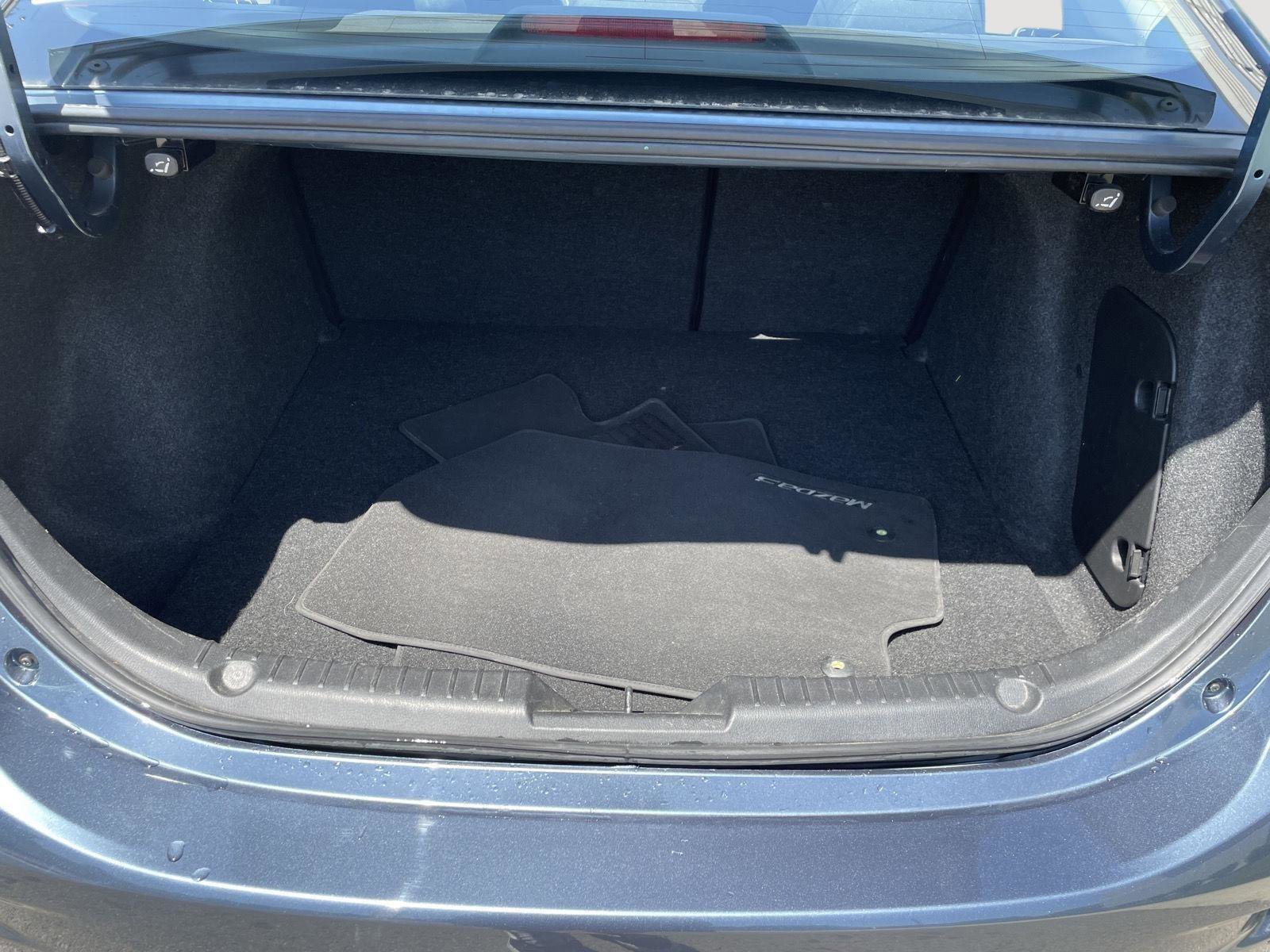 Used 2014 MAZDA MAZDA3 i Touring FWD image 14