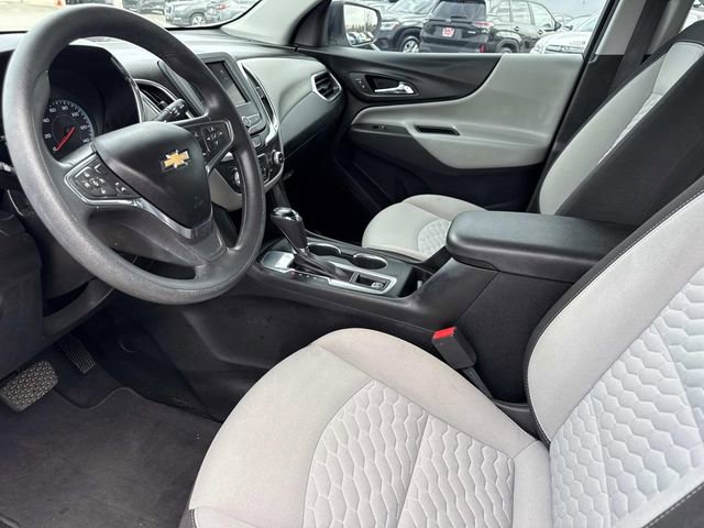 Used 2020 Chevrolet Equinox LS image 12