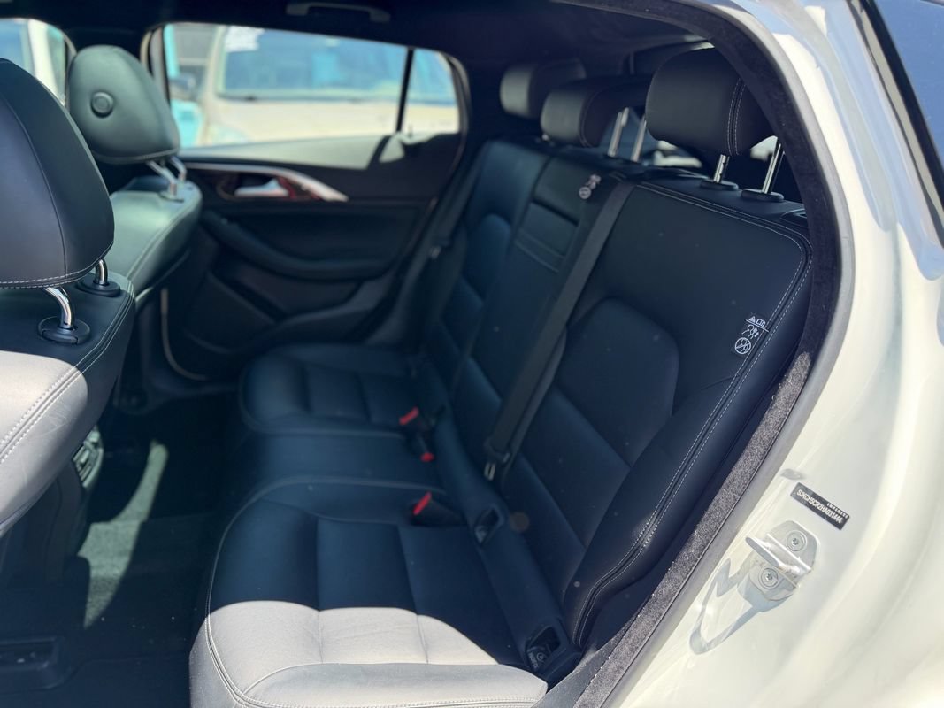 Used 2017 INFINITI QX30 Premium w/ Navigation Package AWD/4WD image 9