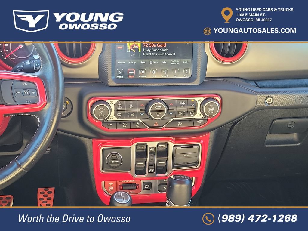 Used 2018 Jeep Wrangler Unlimited Rubicon w/ Dual Top Group AWD/4WD image 28