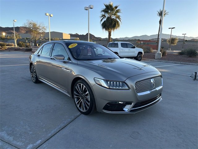Used 2019 Lincoln Continental Reserve image 3