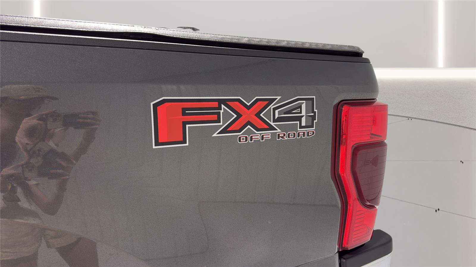 Used 2020 Ford F250 XLT w/ XLT Premium Package AWD/4WD image 31