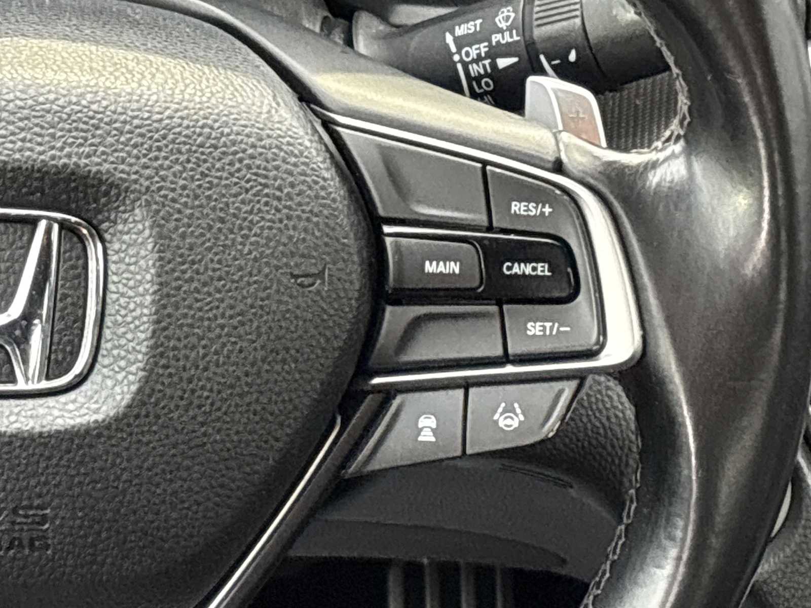 Used 2018 Honda Accord Sport image 23