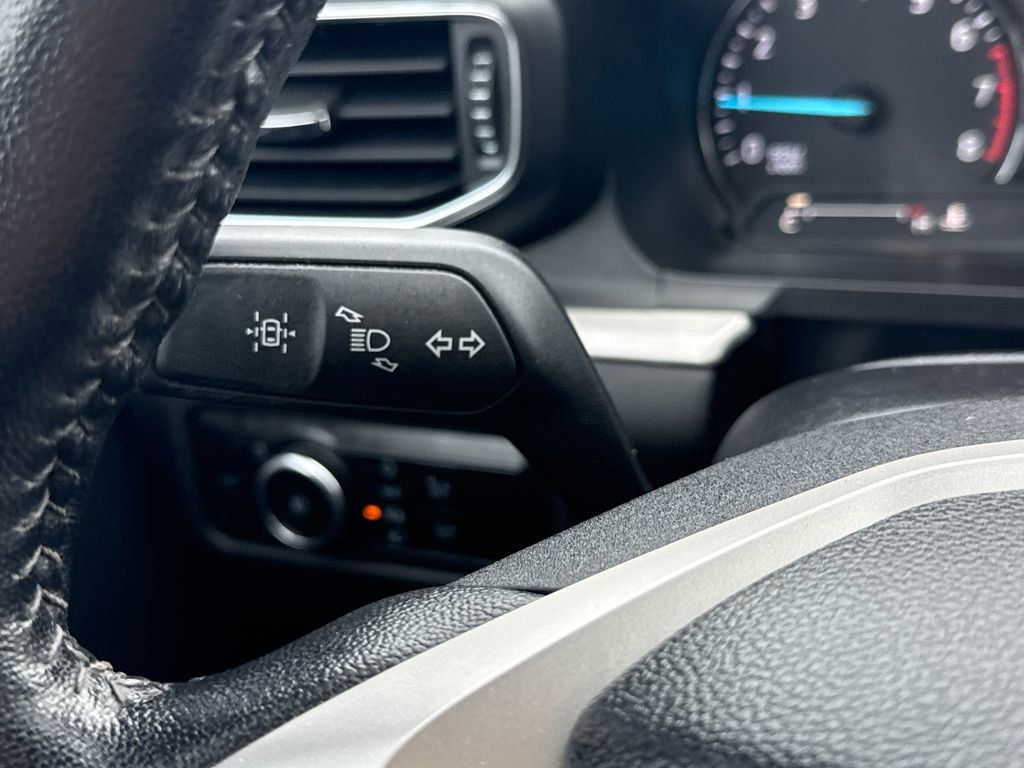 Used 2023 Ford Explorer XLT w/ Equipment Group 202A image 40