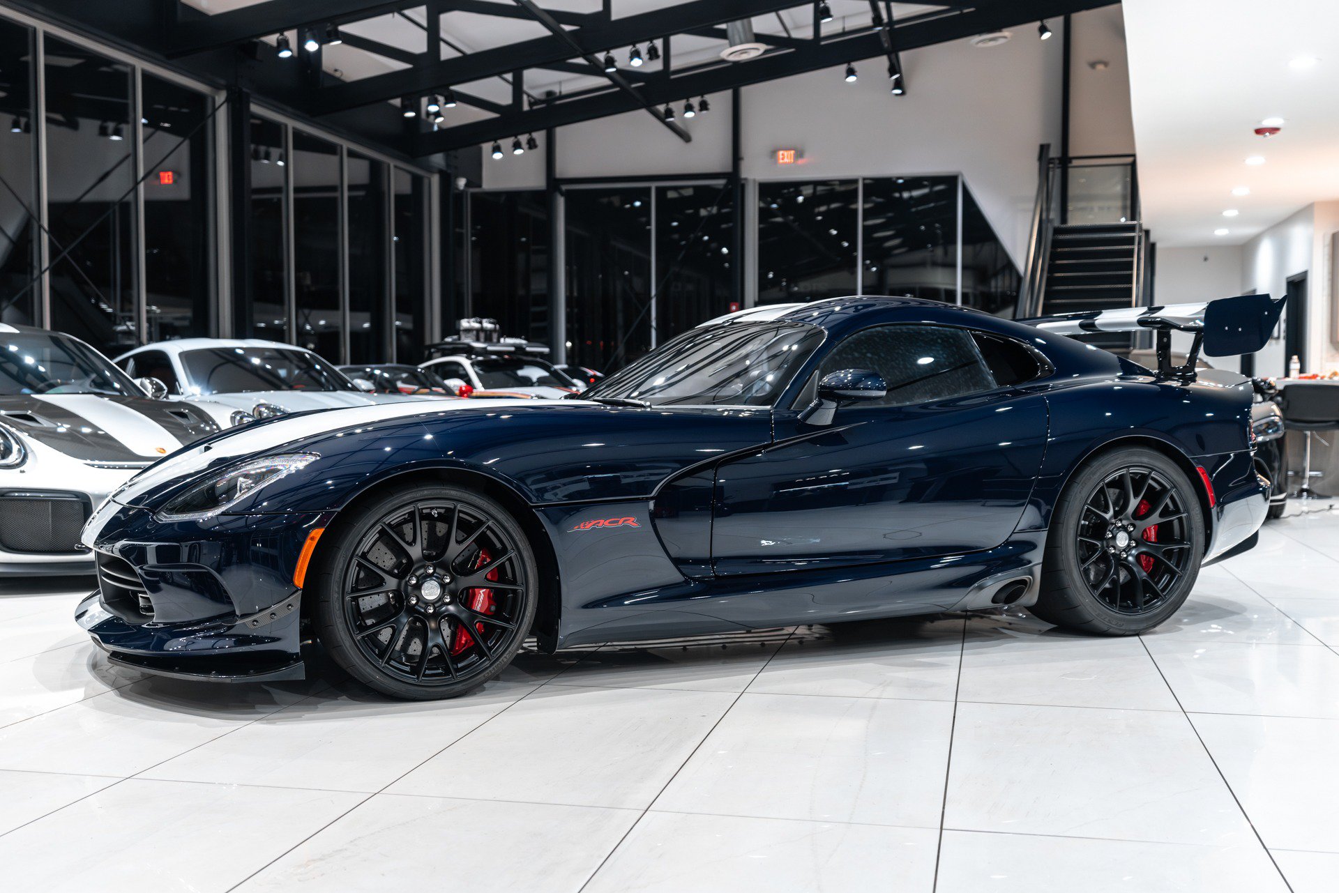 Used 2016 Dodge Viper ACR RWD image 2