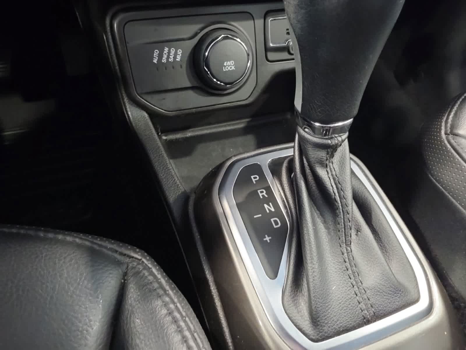 Used 2020 Jeep Renegade Limited AWD/4WD image 20