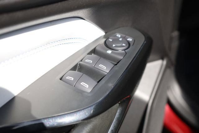 Used 2025 Chevrolet Trax LT FWD image 15