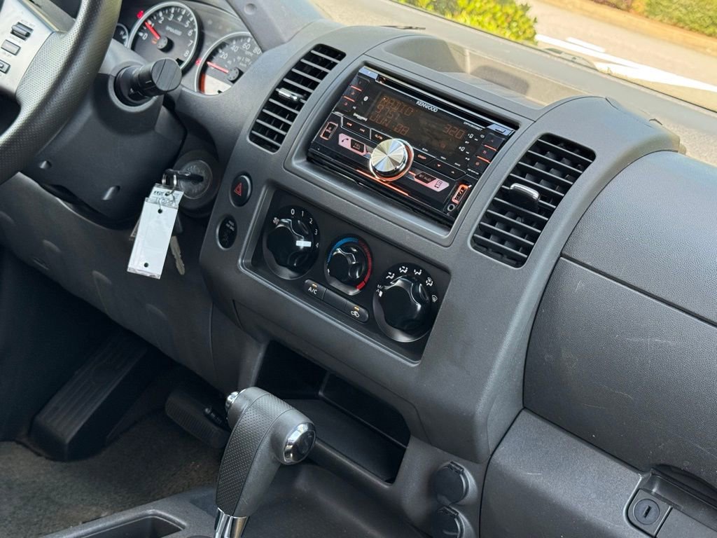 Used 2006 Nissan Frontier LE RWD image 23