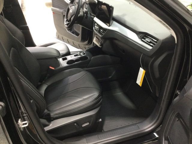 New 2026 Ford Escape Platinum w/ Premium Technology Package AWD/4WD image 13