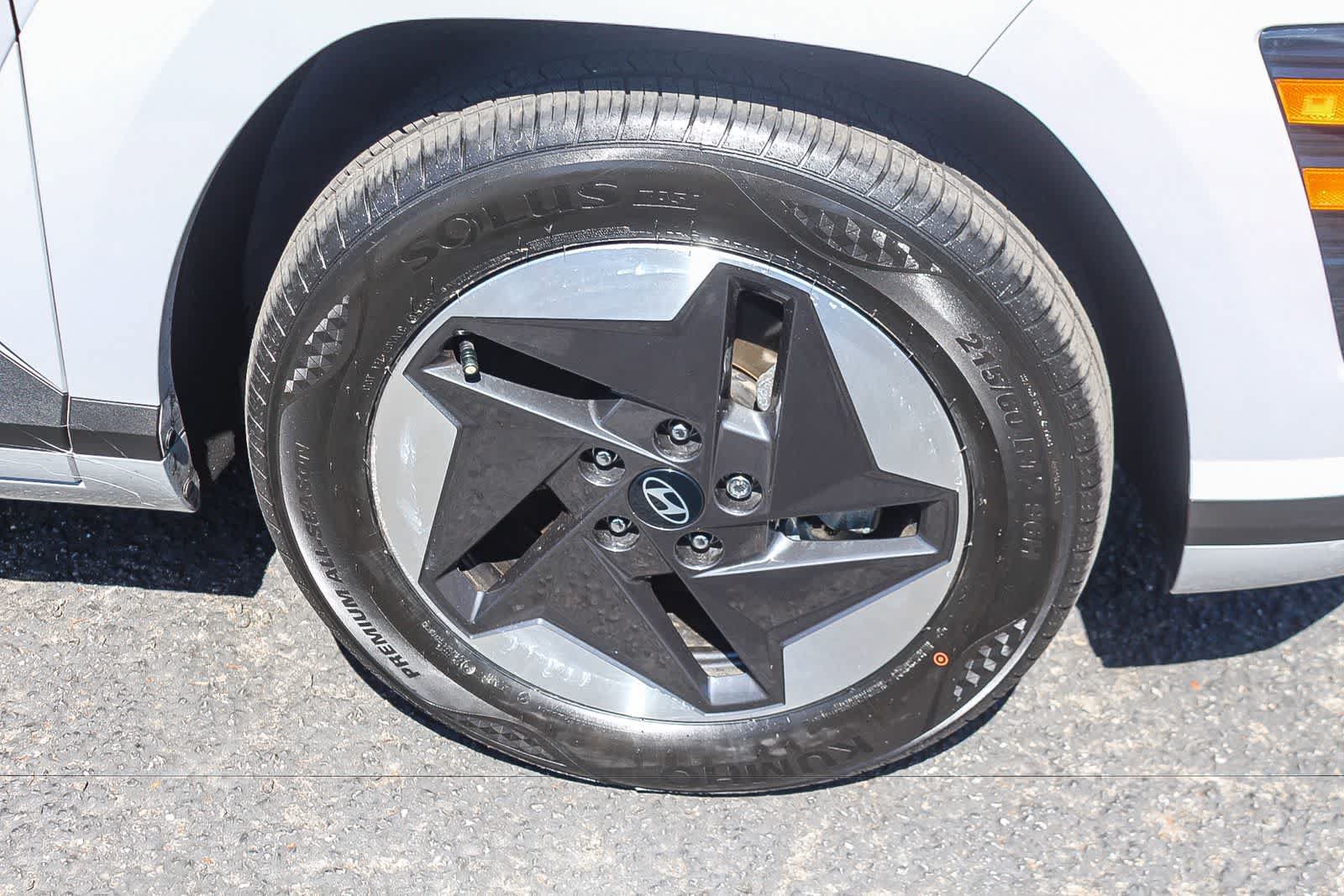 Certified 2024 Hyundai Kona SE FWD image 12