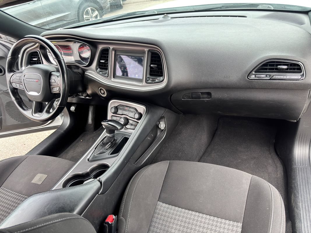 Used 2022 Dodge Challenger GT RWD image 33