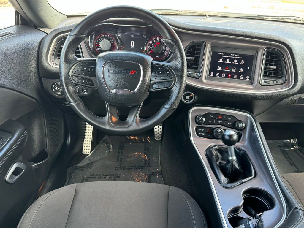 Used 2022 Dodge Challenger R/T w/ Blacktop Package image 20