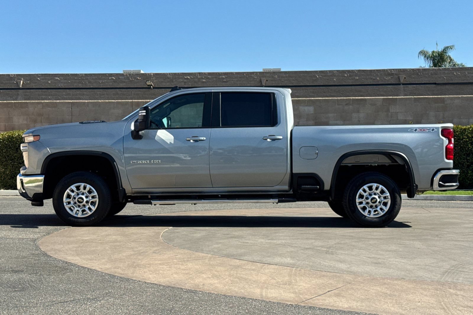 Certified 2025 Chevrolet Silverado 2500 LT w/ Convenience Package AWD/4WD image 7