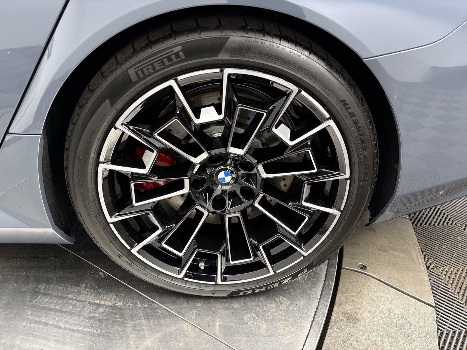 New 2027 BMW M5 w/ Carbon Package AWD/4WD image 27