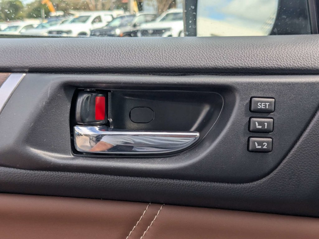 Used 2019 Subaru Outback 3.6R Touring AWD/4WD image 30