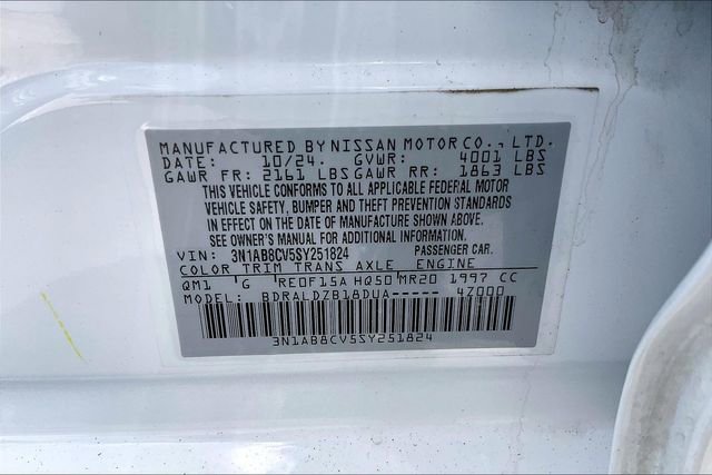 Certified 2025 Nissan Sentra SV FWD image 33