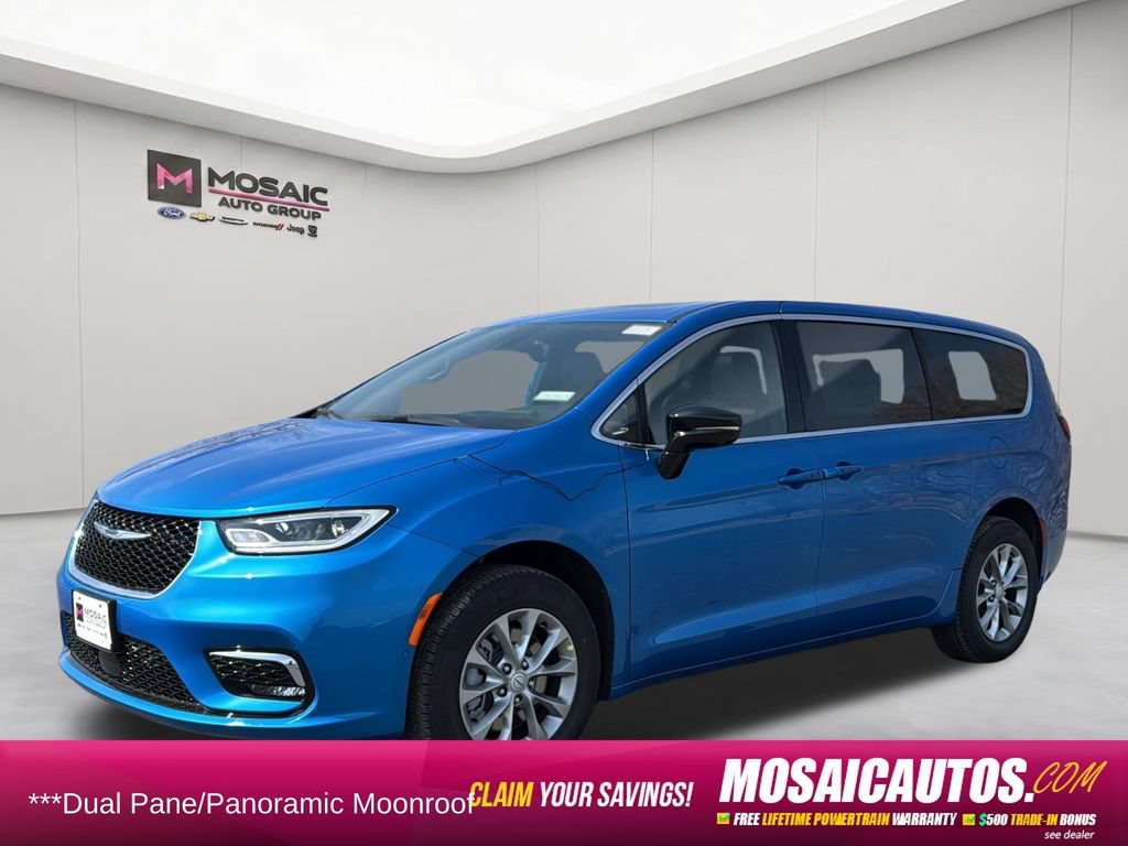 New 2026 Chrysler Pacifica Select AWD/4WD image 3