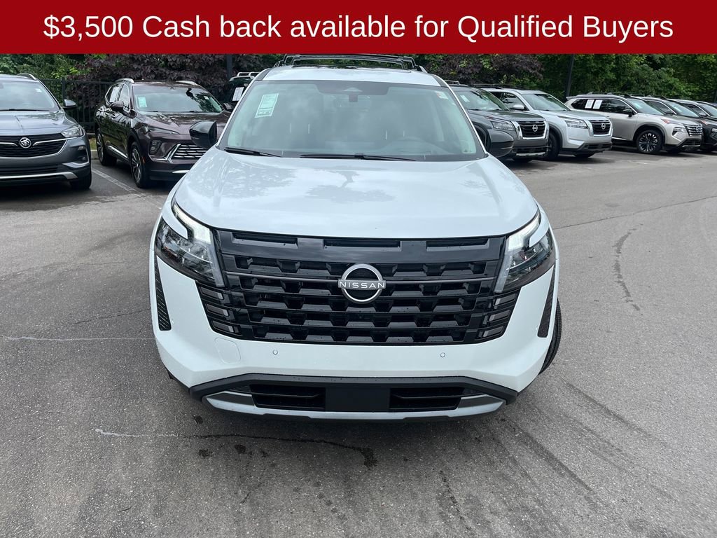 New 2026 Nissan Pathfinder Platinum w/ Cargo Package FWD image 10