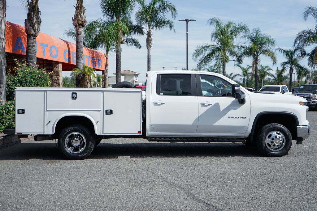 Used 2024 Chevrolet Silverado 3500 LT w/ Convenience Package AWD/4WD image 10