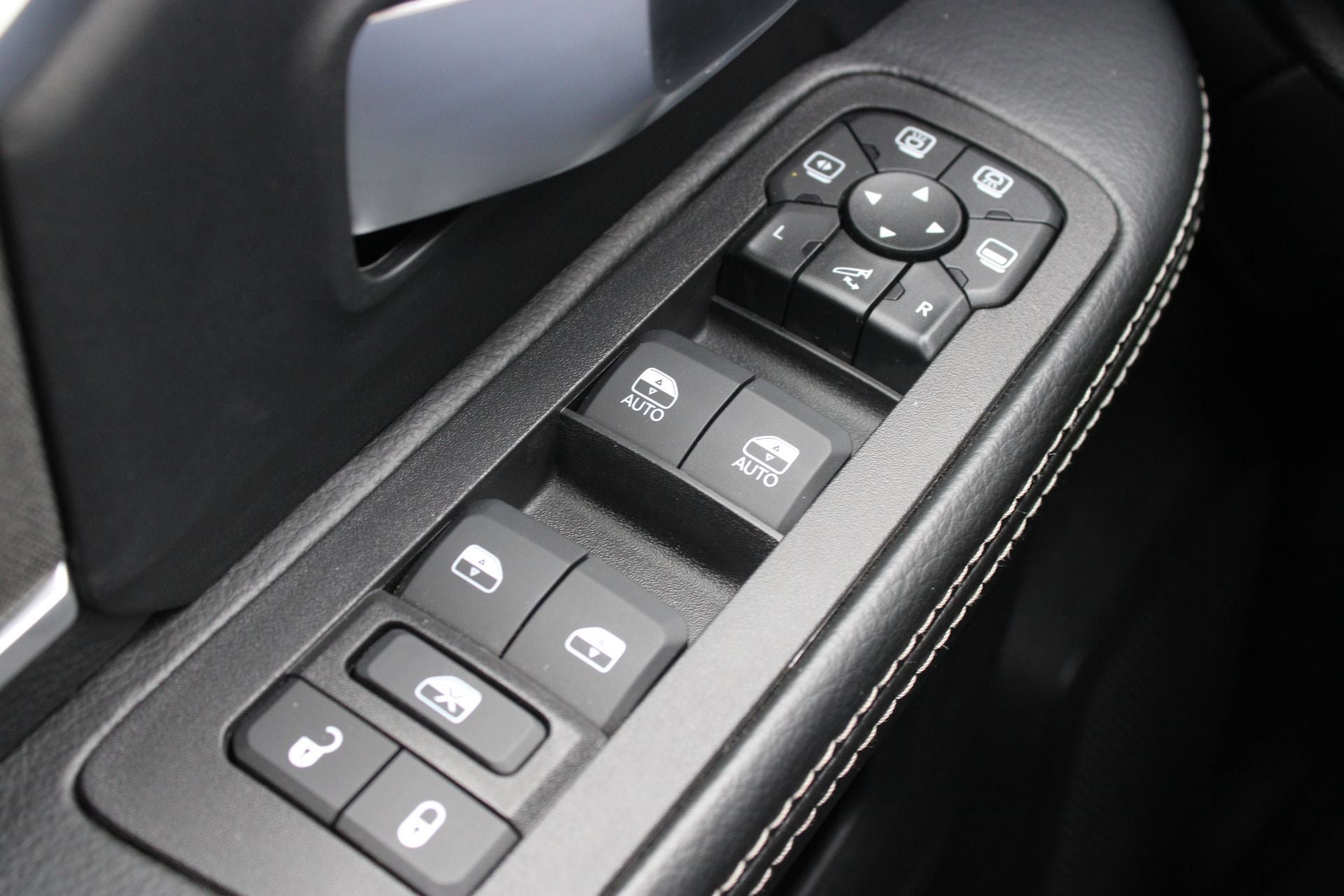 New 2025 RAM 2500 Big Horn AWD/4WD image 21