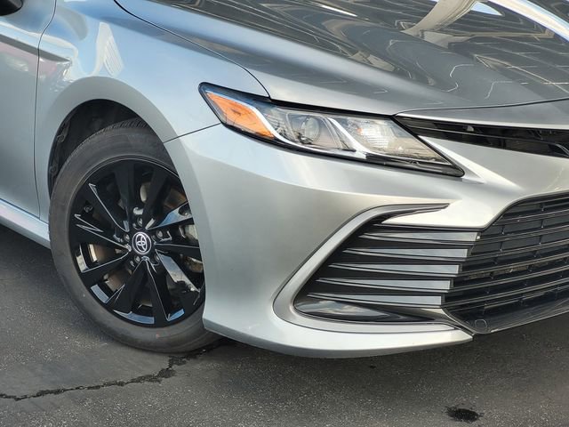 Used 2024 Toyota Camry LE image 3