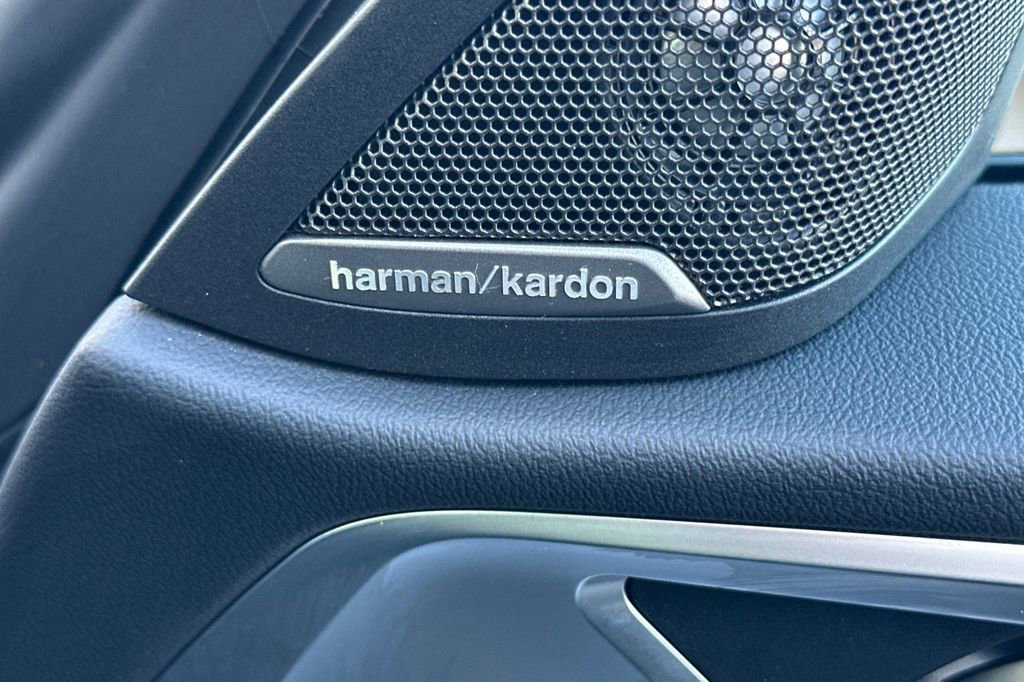 Used 2023 BMW i4 eDrive35 w/ Premium Package image 19