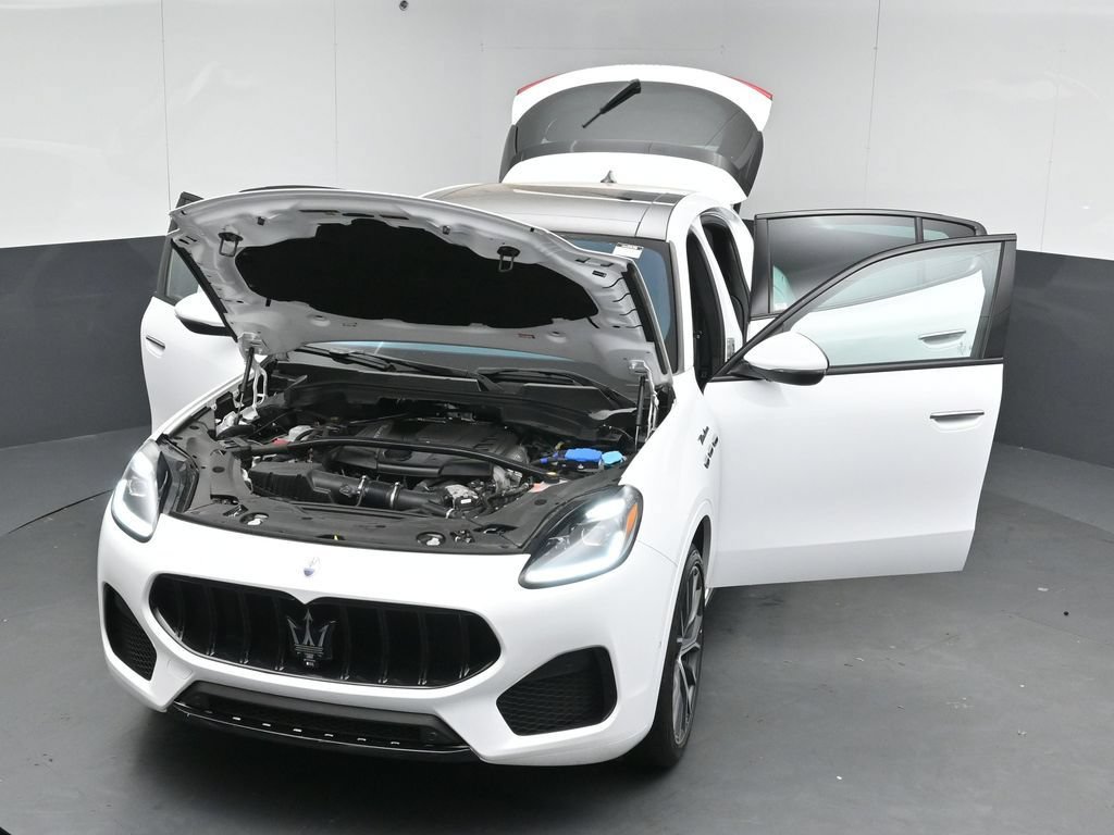Used 2023 Maserati Grecale Modena AWD/4WD image 52