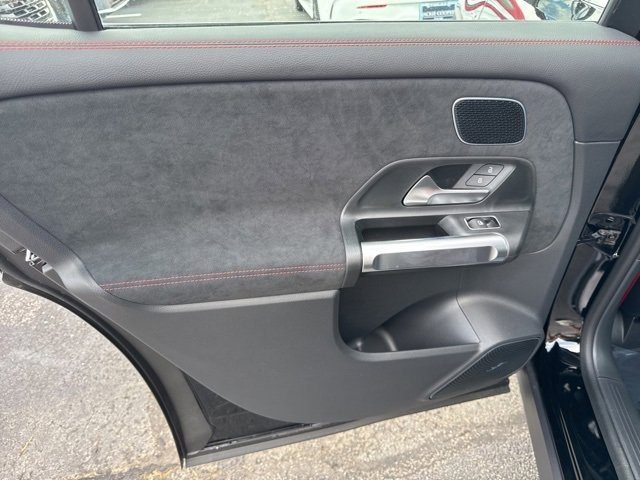 New 2025 Mercedes-Benz GLB 35 AMG 4MATIC image 12