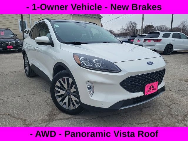 Used 2022 Ford Escape Titanium w/ Class II Trailer Tow Package image 1