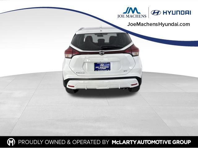 Used 2024 Nissan Kicks SV FWD image 6