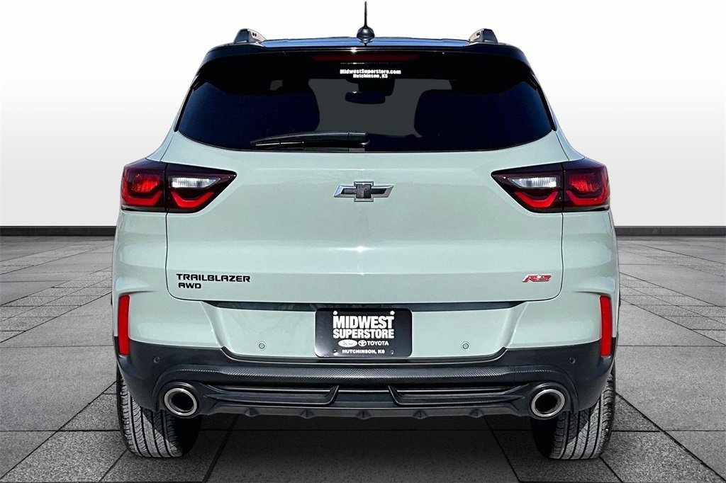 Used 2024 Chevrolet TrailBlazer RS w/ Driver Confidence Package image 4