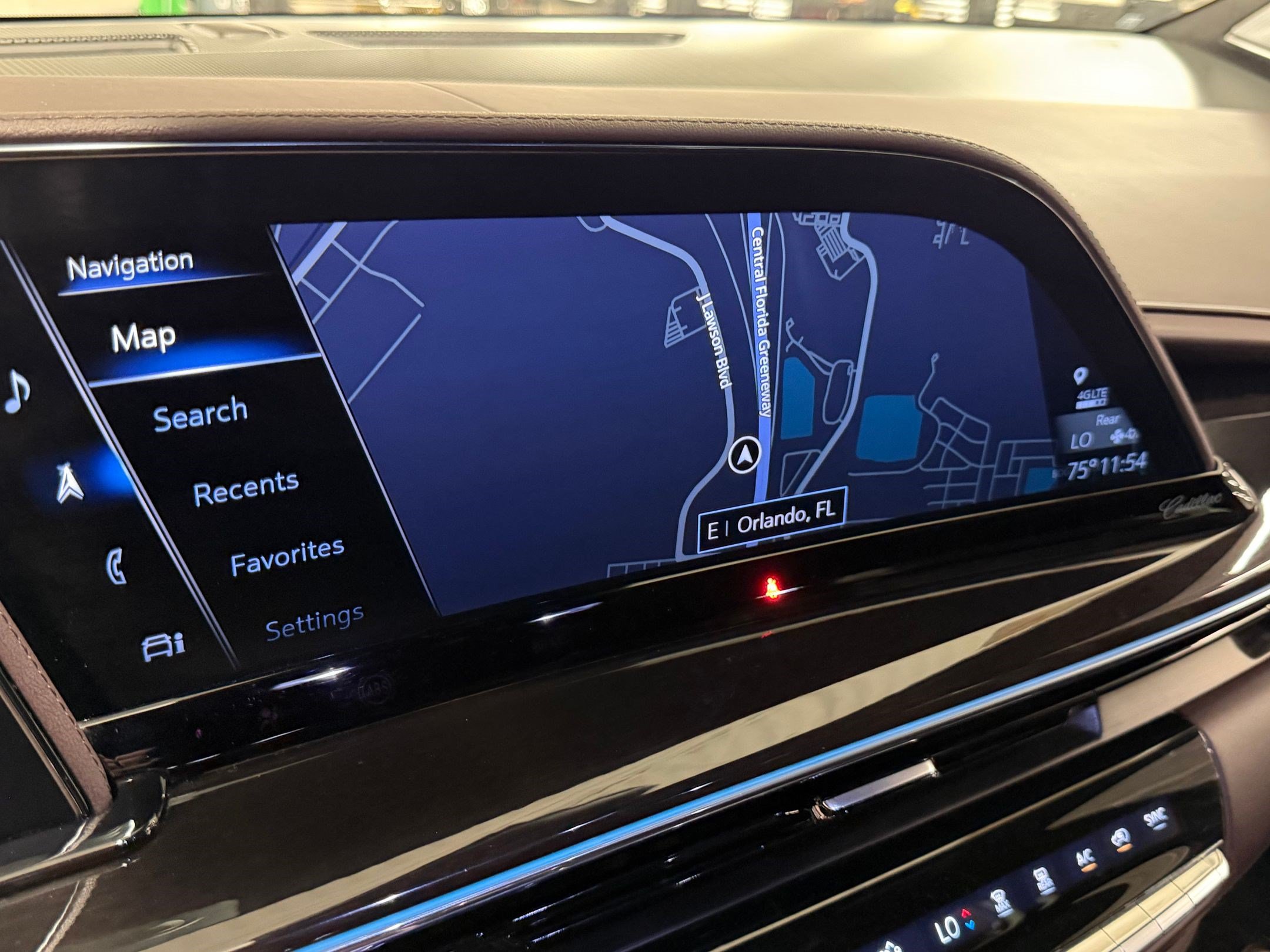 Used 2023 Cadillac Escalade Sport Platinum w/ LPO, ONYX Package AWD/4WD image 19