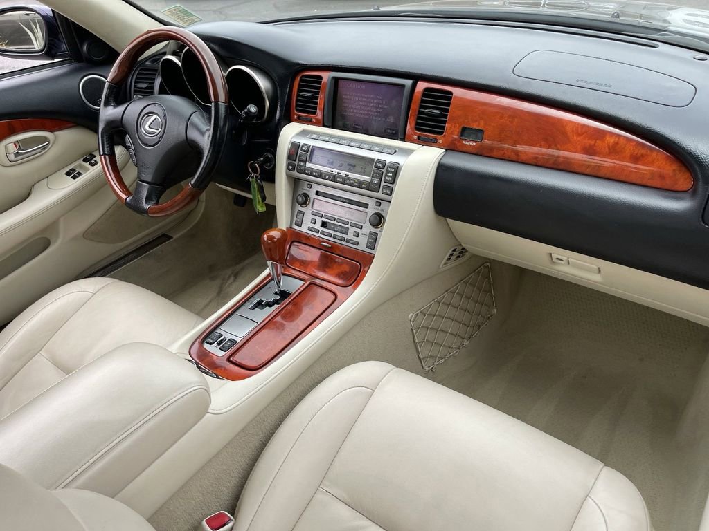 Used 2007 Lexus SC 430 Convertible RWD image 14