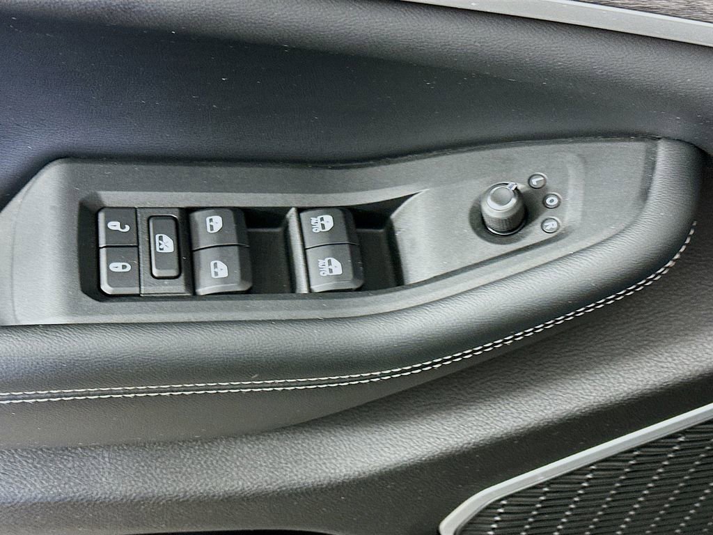 Certified 2022 Jeep Grand Cherokee L Limited image 25