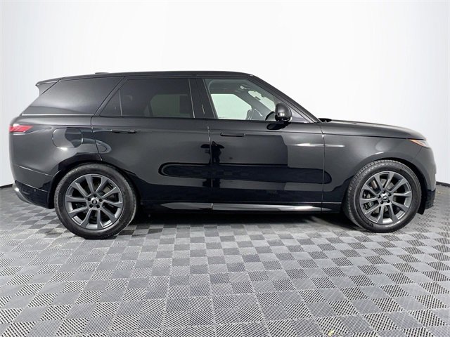 Used 2023 Land Rover Range Rover Sport SE Dynamic image 7