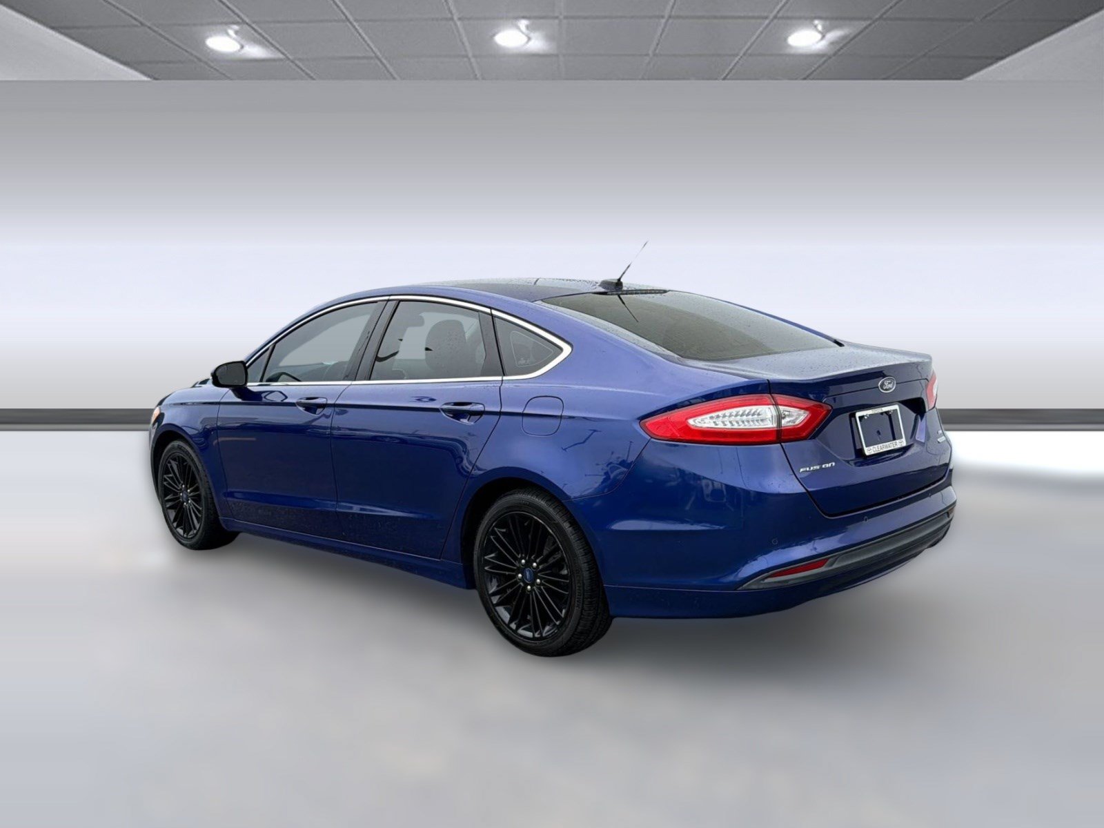 Used 2013 Ford Fusion SE FWD image 3