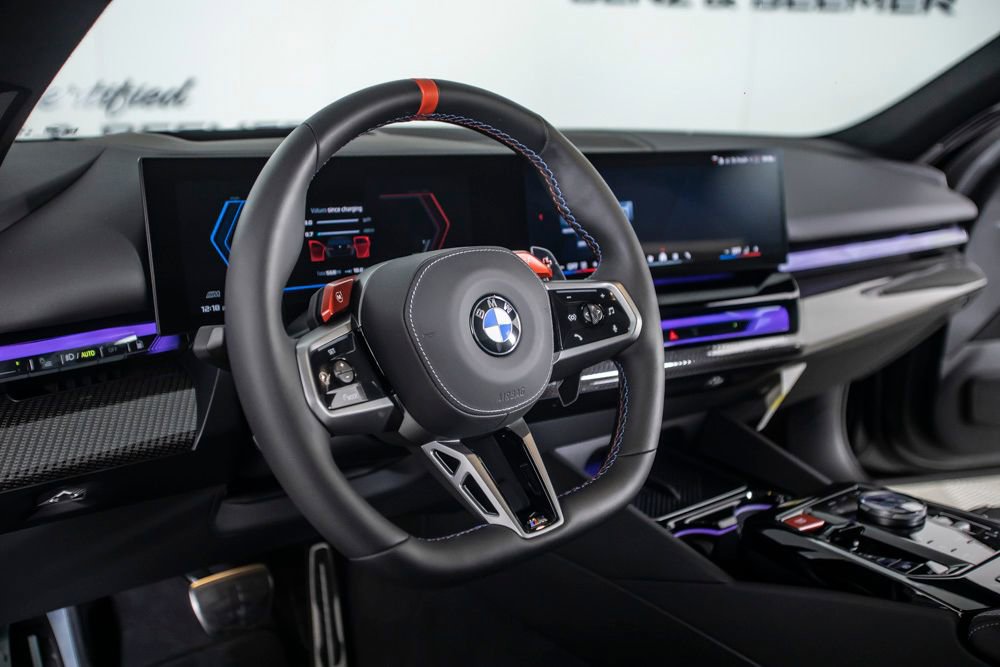 Used 2025 BMW M5 Touring AWD/4WD image 25